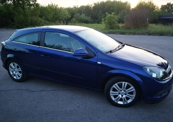 Opel Astra cena 14900 przebieg: 195000, rok produkcji 2009 z Brusy małe 254